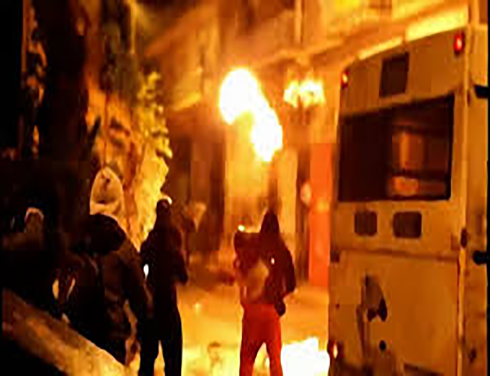 Протести у Грчкој: Десетине повређених на антимигрантским <span style='color:red;'><b>протести</b></span>ма